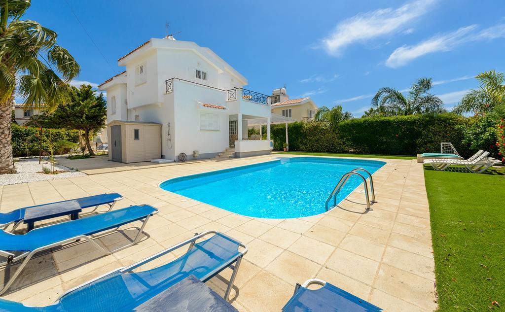 Merab Center Villas Agia Napa Zimmer foto